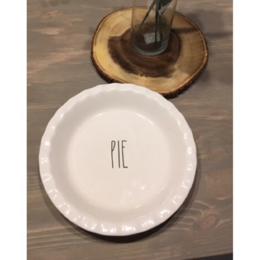 Rae Dunn Pie Dish